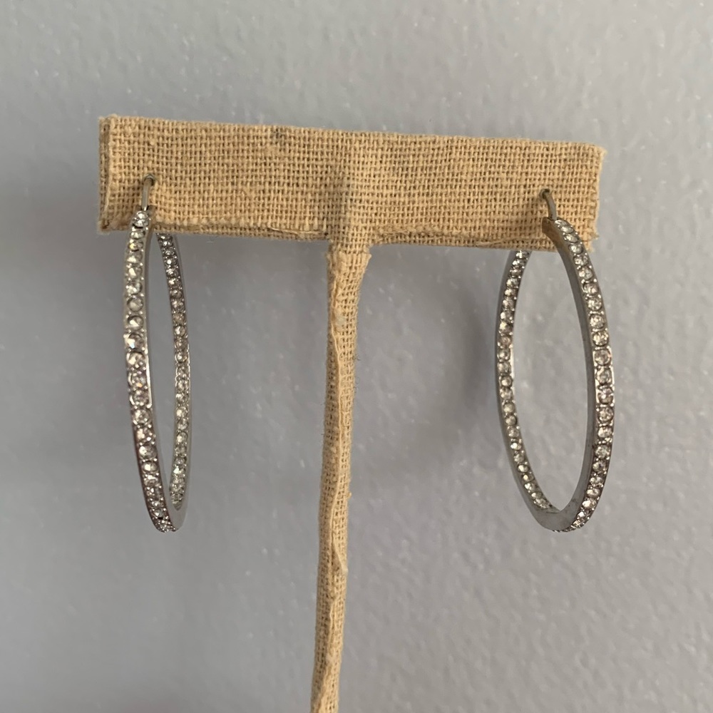 LAST ONE Chloe + Isabel Crystal Pavé Hoop Earrings - Picture 4 of 8